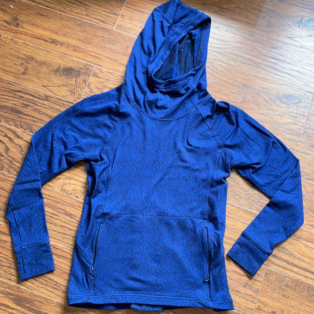 LuLuLemon size 4 blue athletic sweatshirt